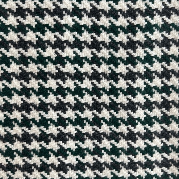 EUC Banana Republic Houndstooth Scarf - Picture 2 of 4